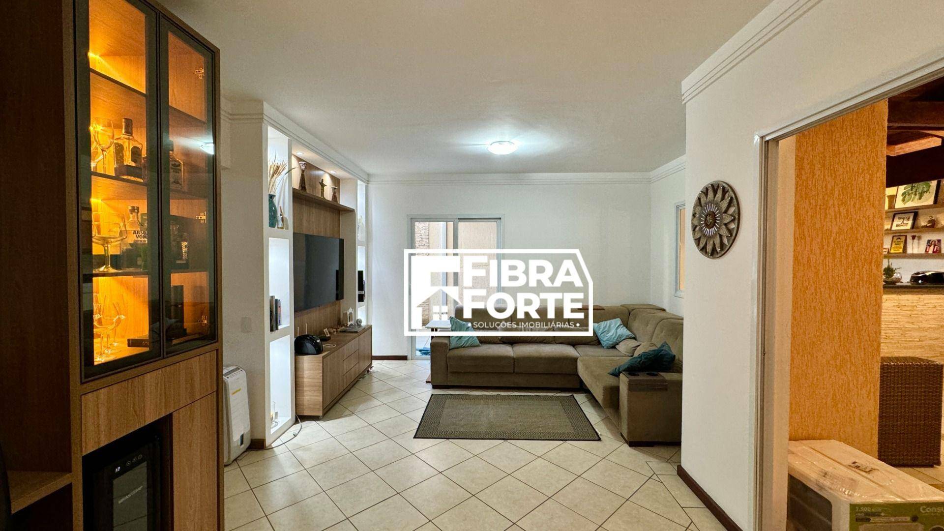 Casa de Condomínio para alugar com 3 quartos, 200m² - Foto 15