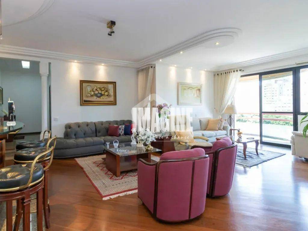 Apartamento à venda com 4 quartos, 262m² - Foto 2