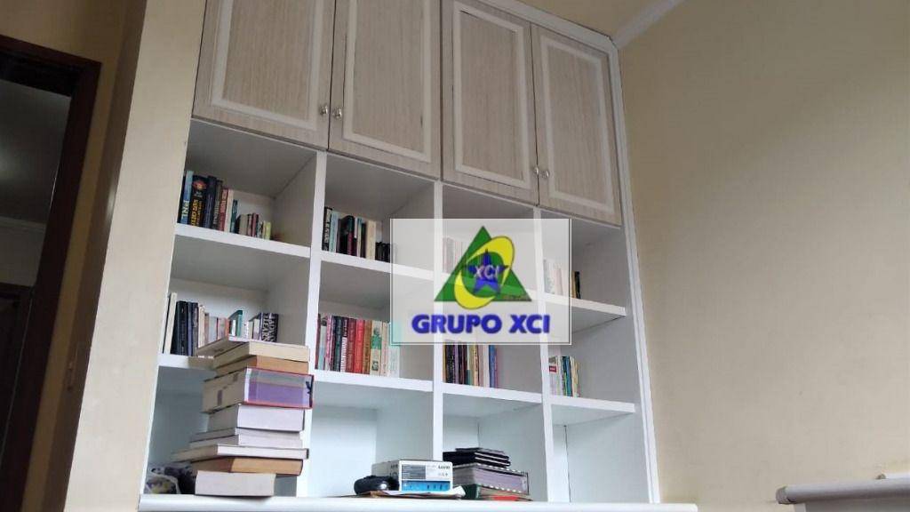 Apartamento à venda com 3 quartos, 115m² - Foto 35