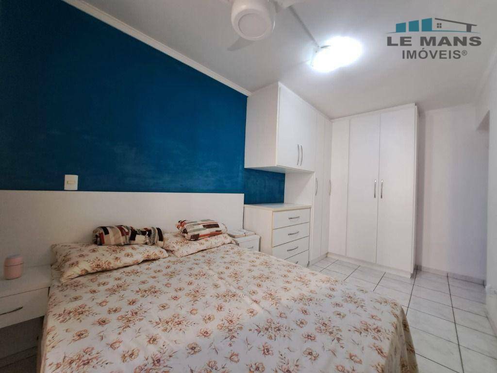 Apartamento para alugar com 2 quartos, 64m² - Foto 11