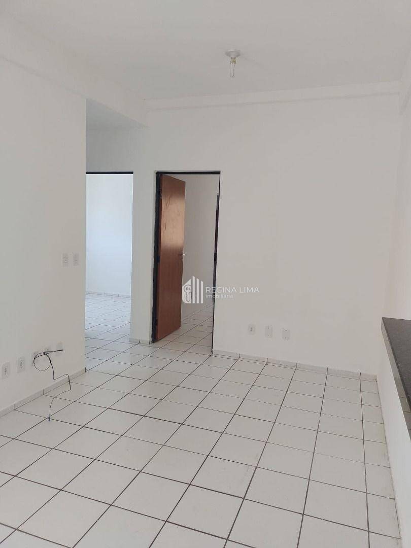 Apartamento à venda com 3 quartos, 59m² - Foto 2