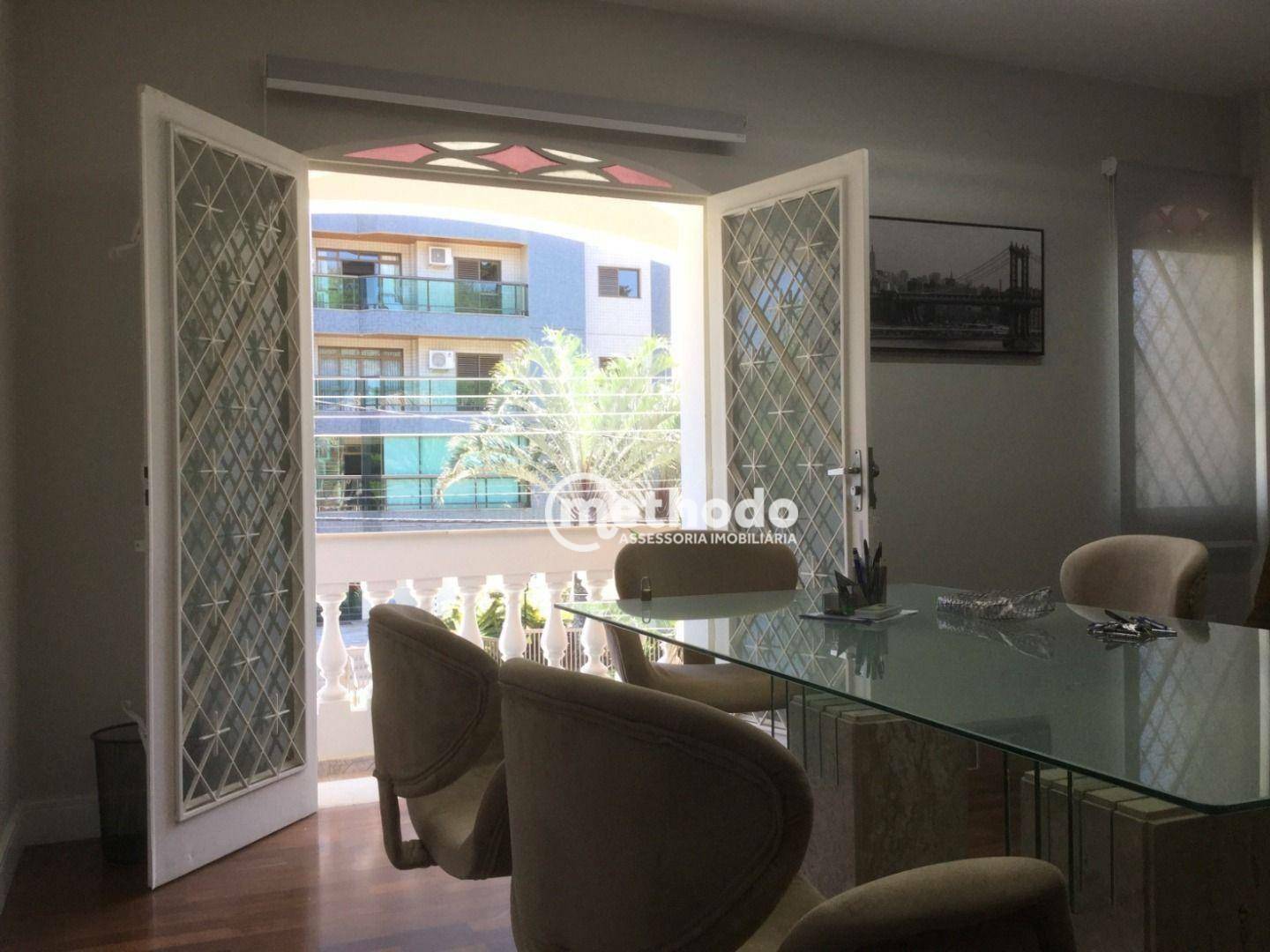 Casa à venda com 4 quartos, 254m² - Foto 3