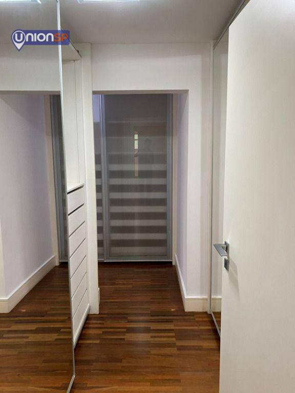 Apartamento à venda com 4 quartos, 196m² - Foto 9