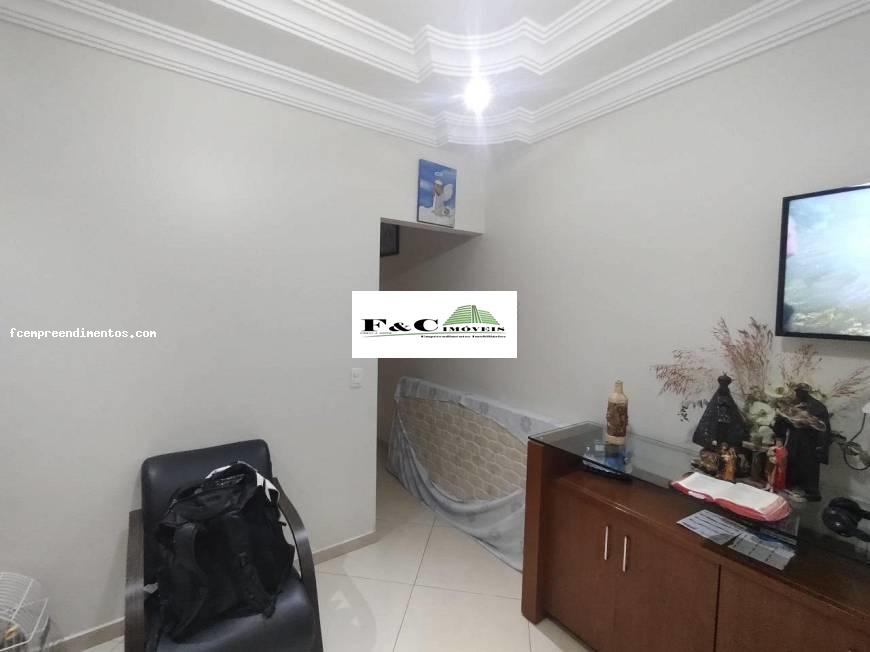 Casa à venda com 2 quartos, 137m² - Foto 4