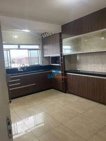 Sobrado à venda com 2 quartos, 205m² - Foto 1