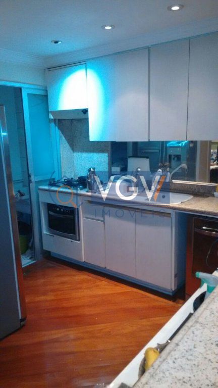 Apartamento à venda com 4 quartos, 134m² - Foto 4