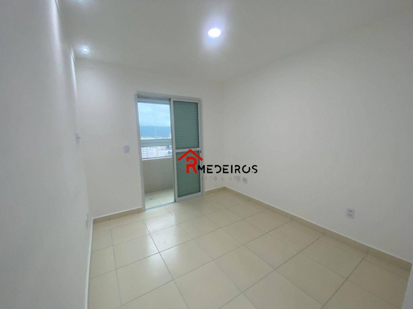 Apartamento à venda com 2 quartos, 79m² - Foto 9