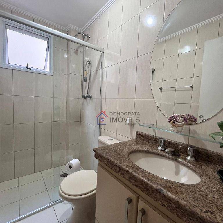 Apartamento à venda com 3 quartos, 115m² - Foto 17