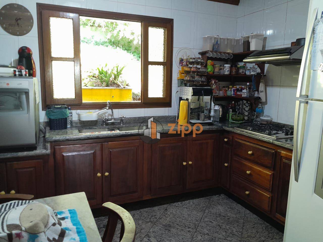 Casa à venda com 4 quartos, 196m² - Foto 40