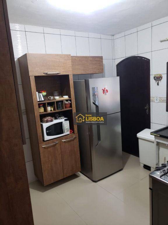 Sobrado à venda com 4 quartos, 210m² - Foto 9