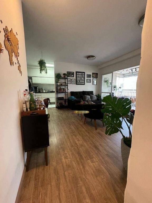 Apartamento à venda com 2 quartos, 81m² - Foto 3