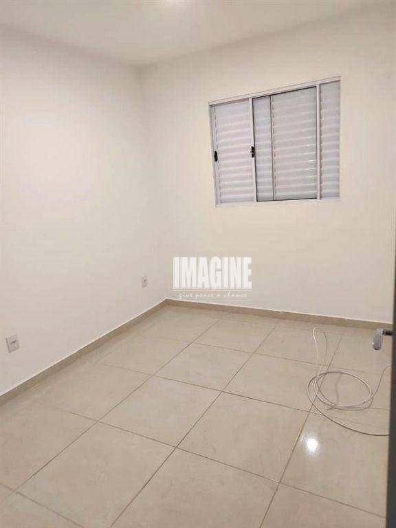 Apartamento à venda com 2 quartos, 39m² - Foto 3