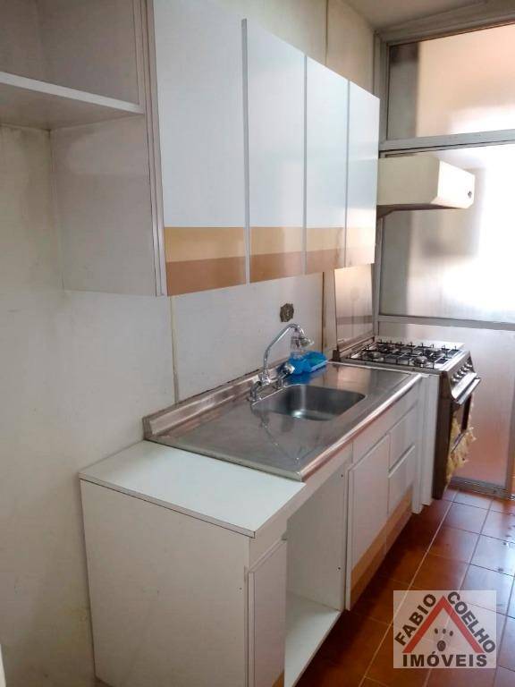 Apartamento à venda com 2 quartos, 95m² - Foto 3