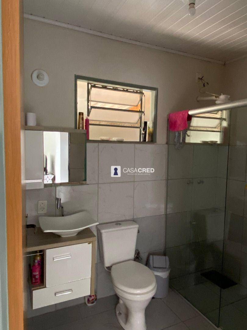 Casa à venda com 2 quartos, 50m² - Foto 5