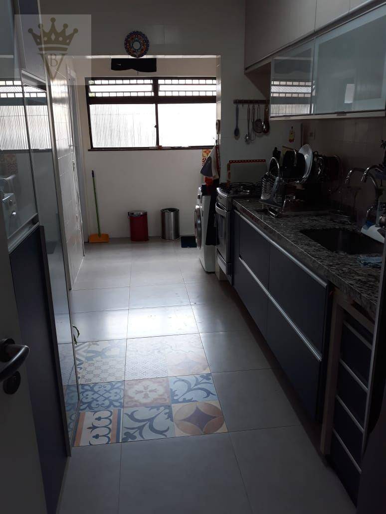 Apartamento à venda com 3 quartos, 130m² - Foto 25