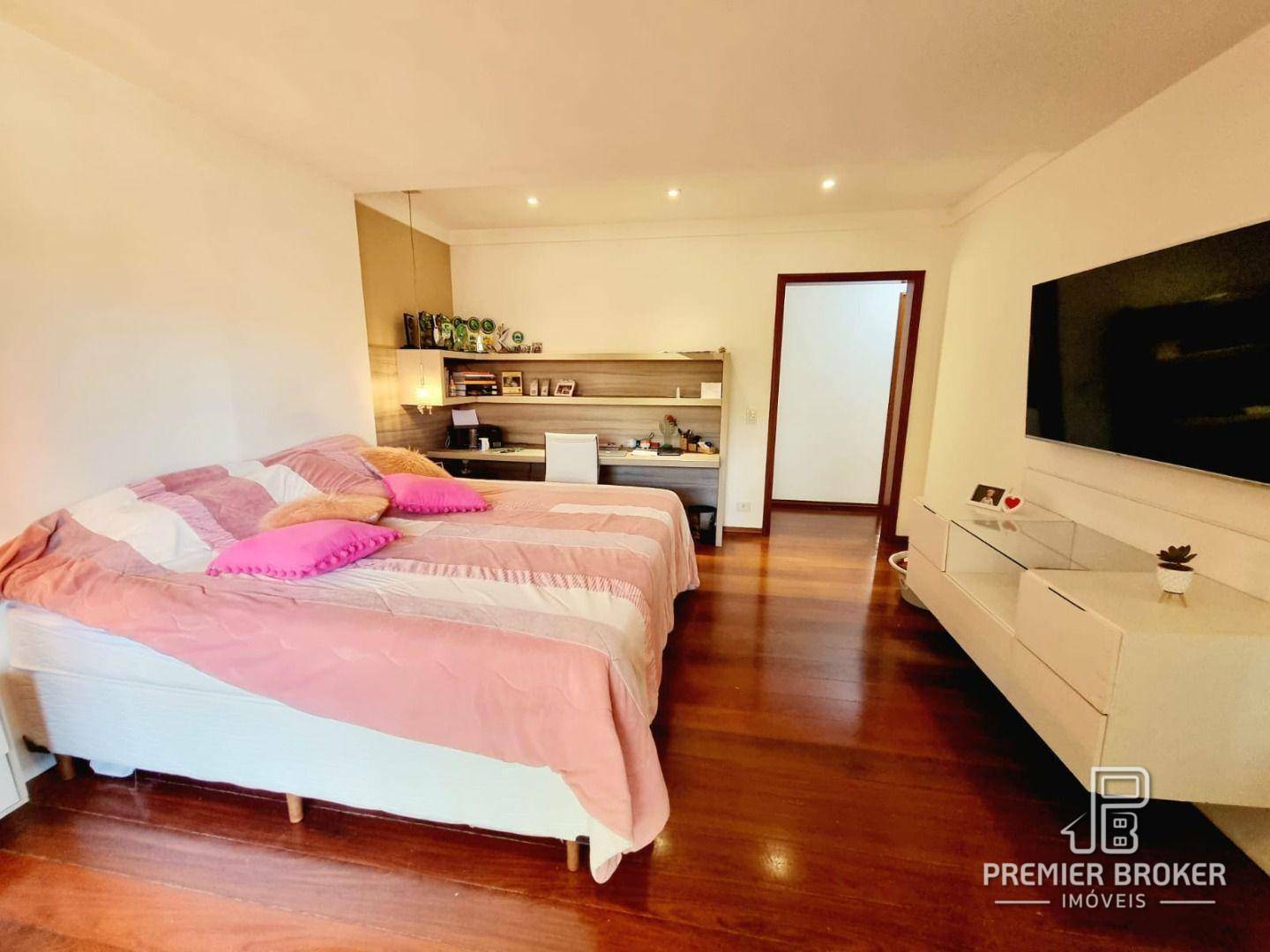 Casa à venda com 4 quartos, 600m² - Foto 29