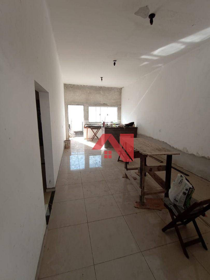 Casa à venda com 3 quartos, 180m² - Foto 14