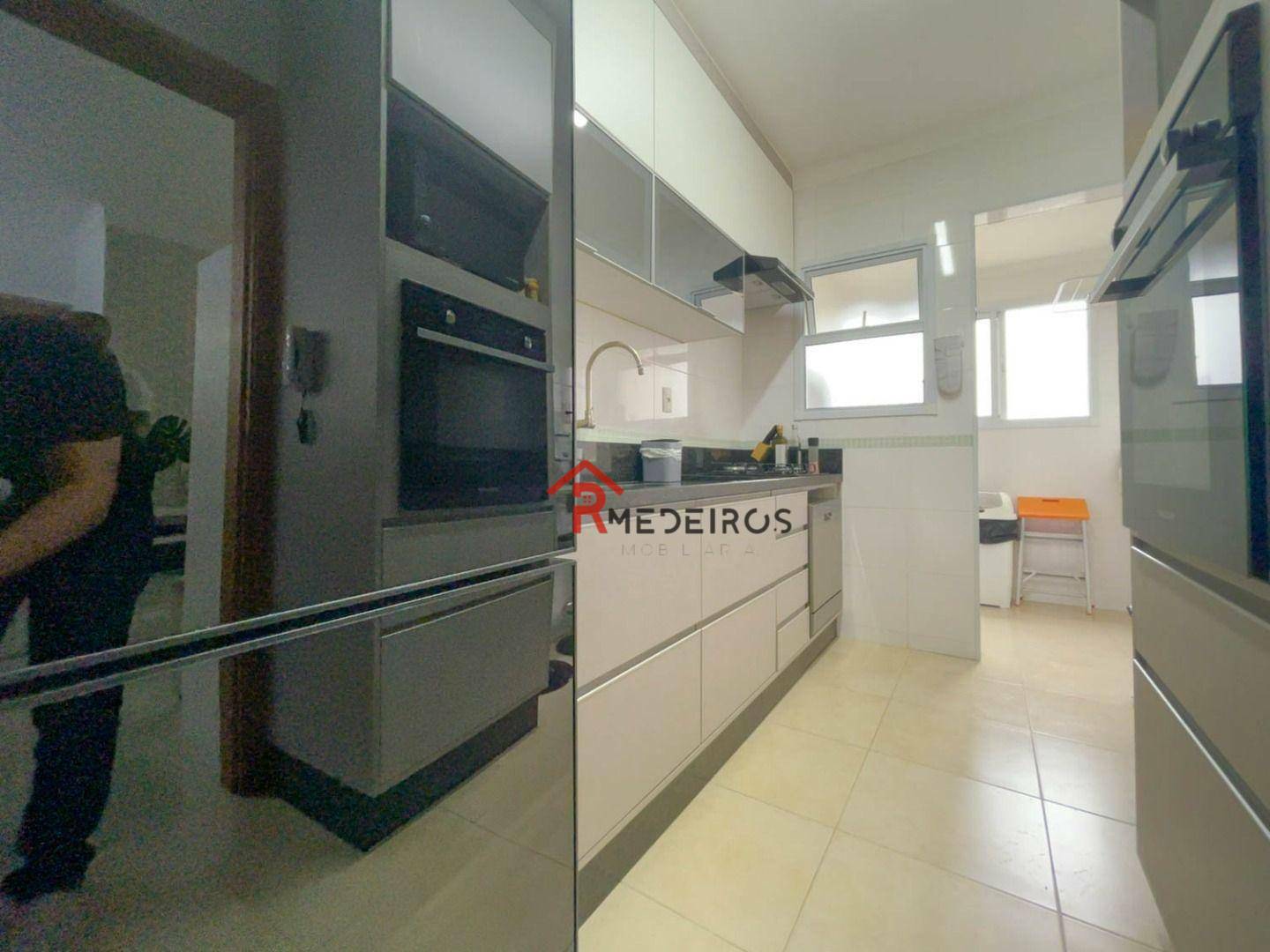 Apartamento à venda com 2 quartos, 75m² - Foto 14