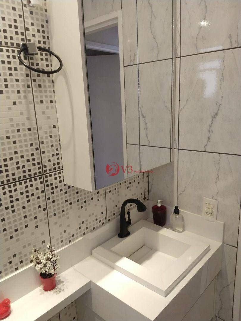 Apartamento à venda com 2 quartos, 42m² - Foto 24