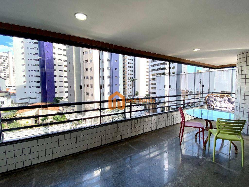 Apartamento à venda com 3 quartos, 215m² - Foto 3