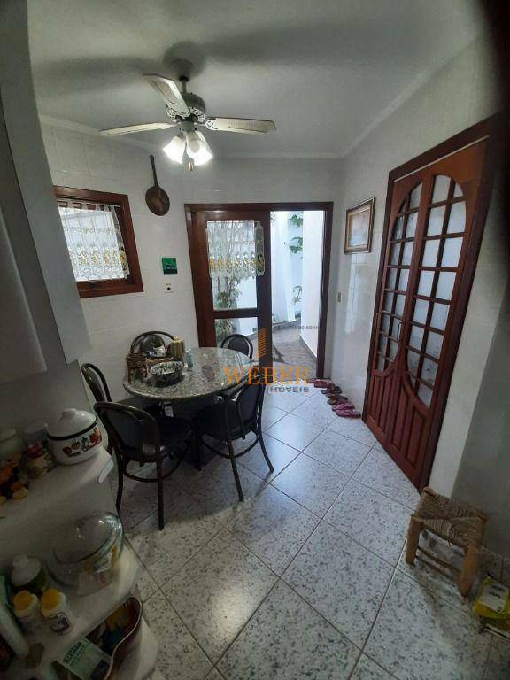 Sobrado à venda com 4 quartos, 316m² - Foto 7