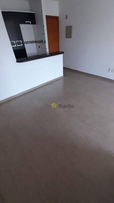 Apartamento para alugar com 2 quartos, 70m² - Foto 17