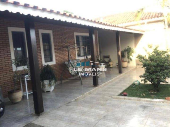 Casa à venda com 3 quartos, 150m² - Foto 3