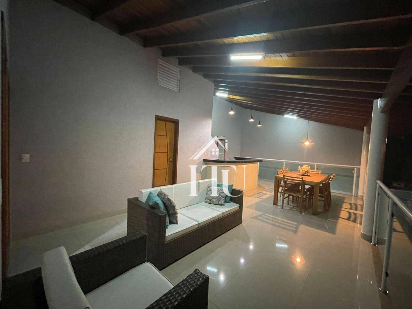 Casa à venda com 4 quartos, 280m² - Foto 1