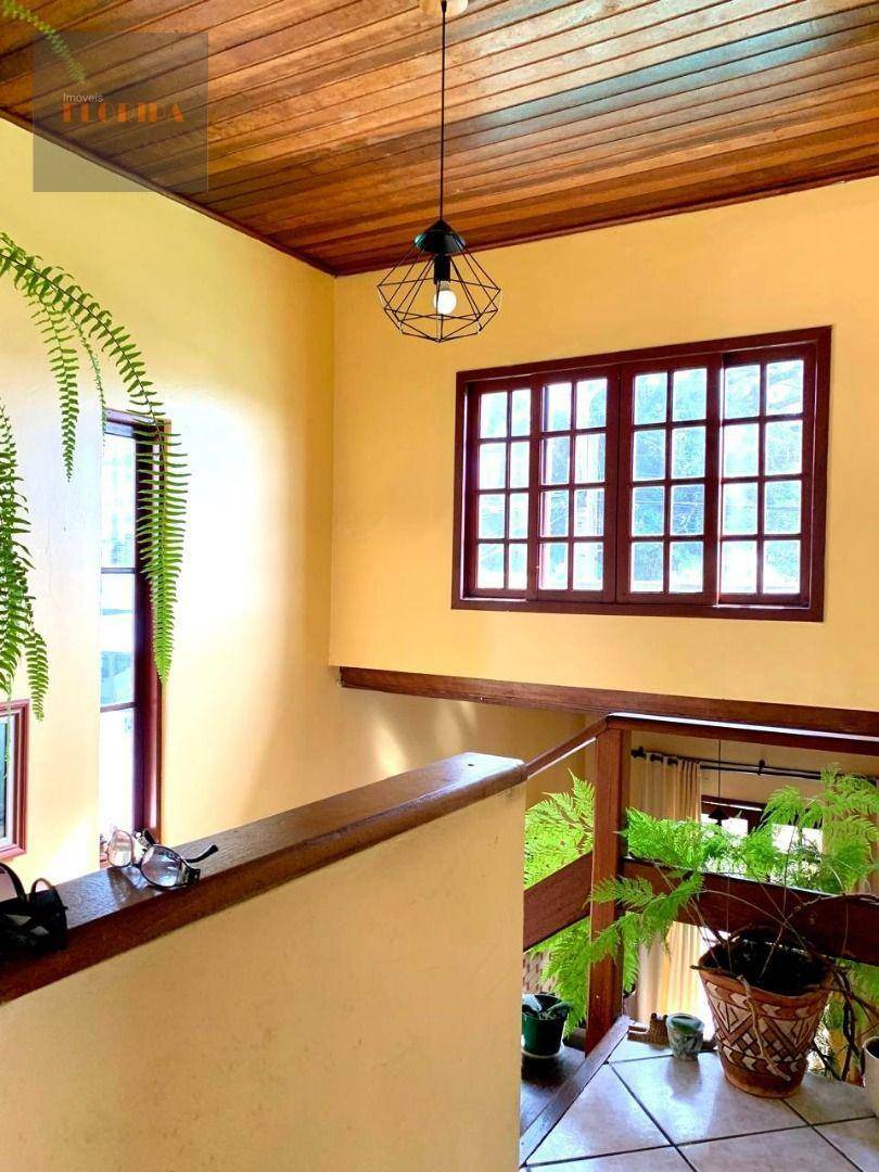 Casa à venda com 4 quartos, 151m² - Foto 17