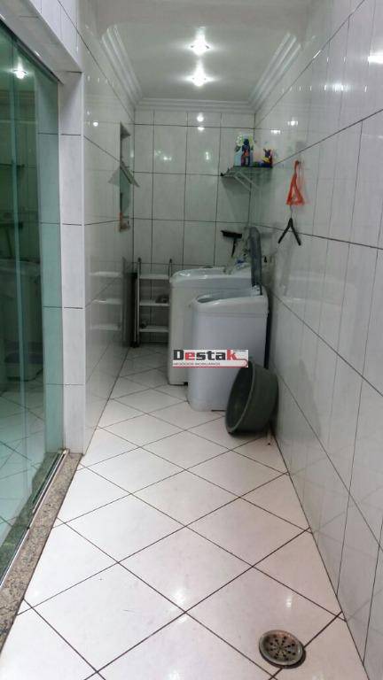 Sobrado à venda com 3 quartos, 300m² - Foto 7