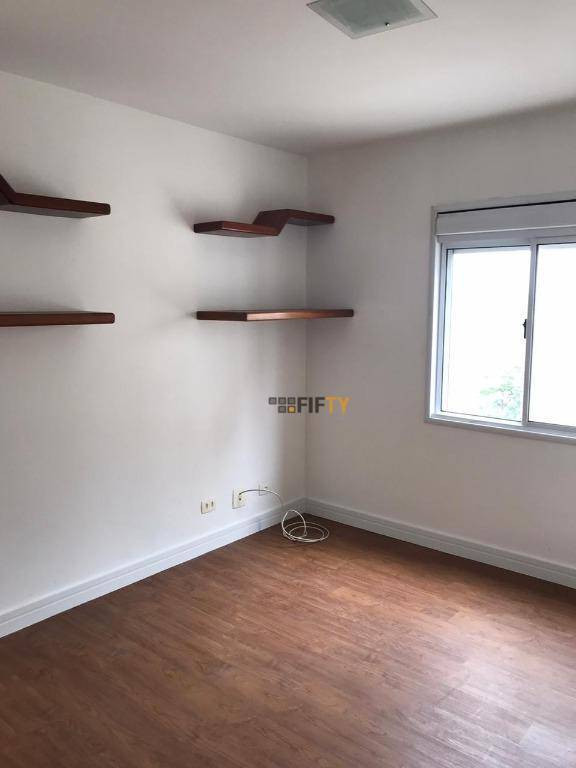 Apartamento para alugar com 3 quartos, 102m² - Foto 19