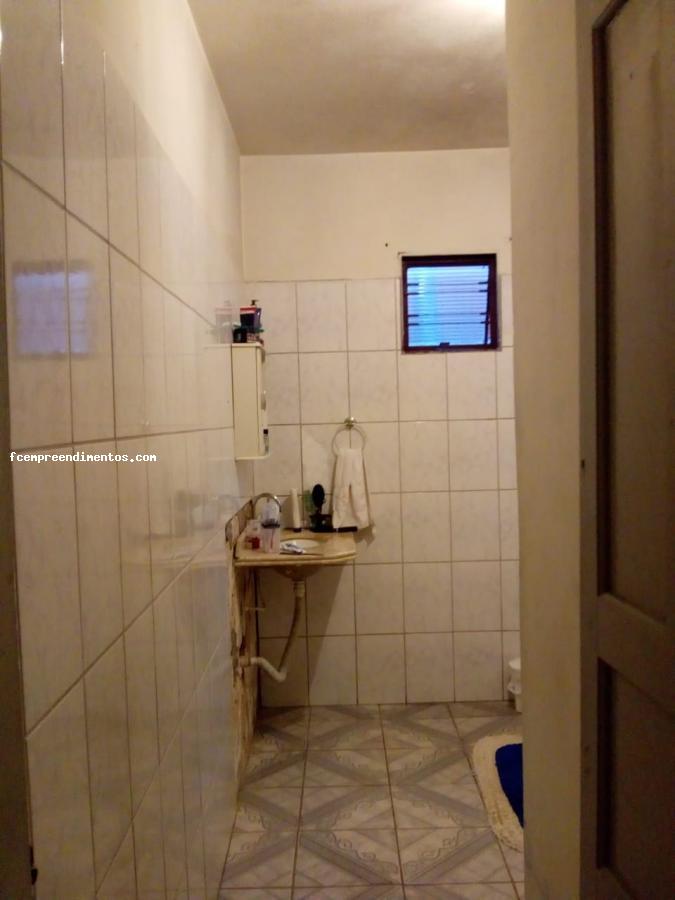 Casa à venda com 3 quartos, 140m² - Foto 2