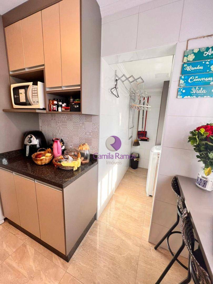 Apartamento à venda com 2 quartos, 72m² - Foto 11