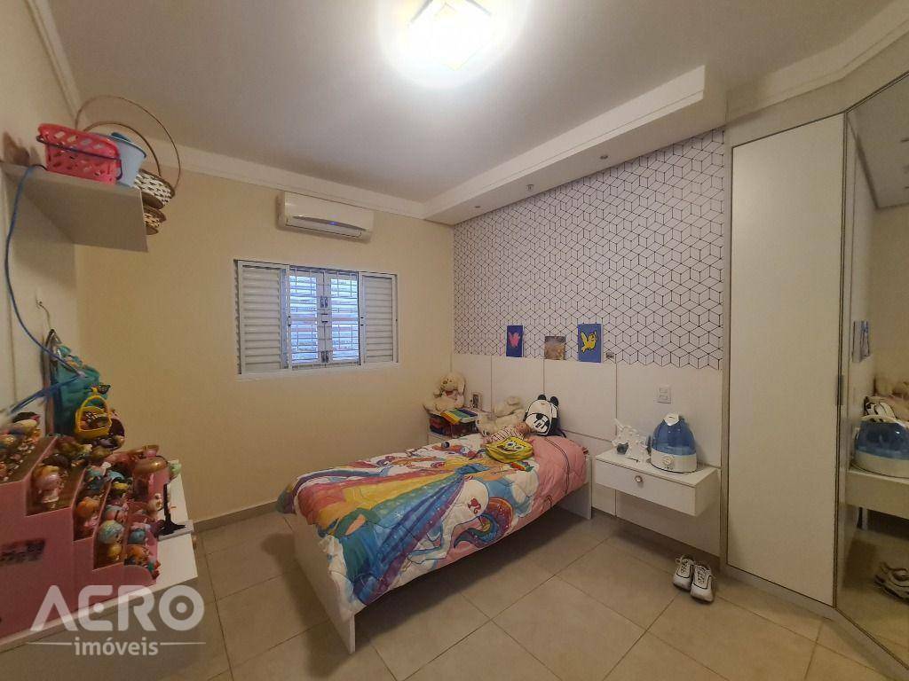 Casa de Condomínio à venda com 3 quartos, 220m² - Foto 33