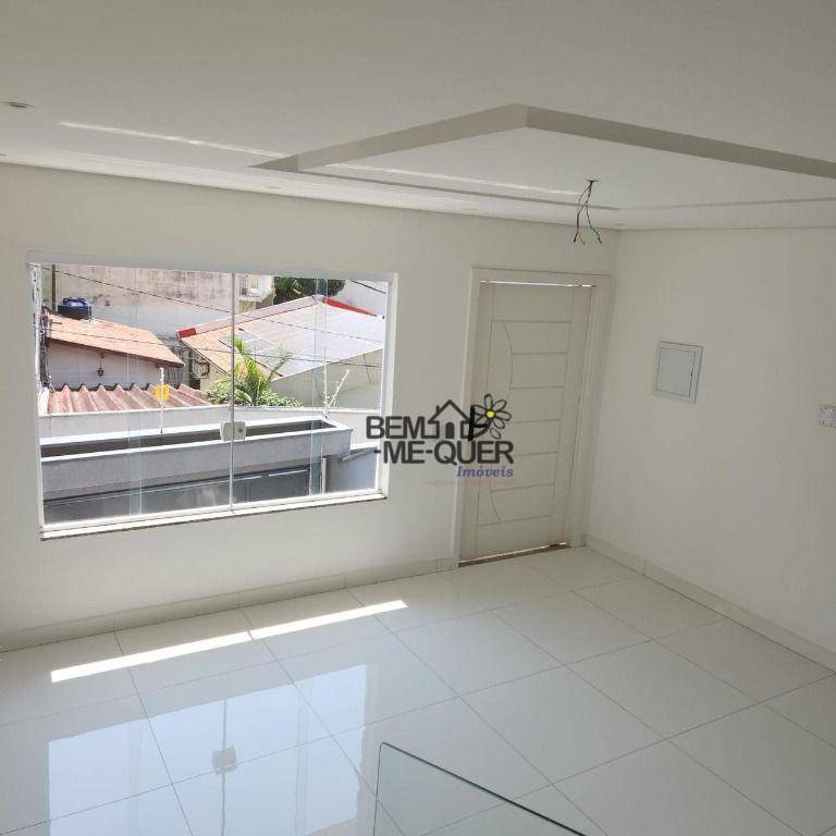 Sobrado à venda com 3 quartos, 220m² - Foto 2