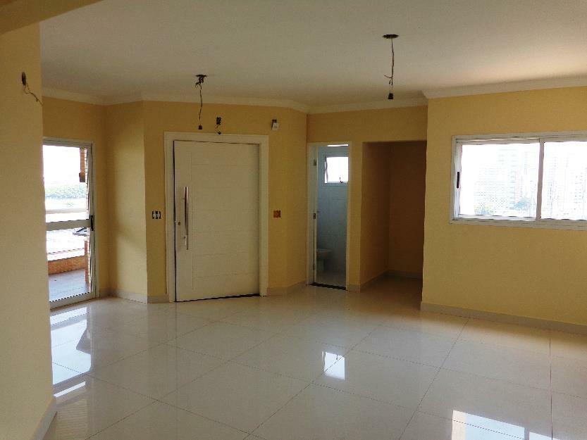 Apartamento à venda com 3 quartos, 220m² - Foto 4