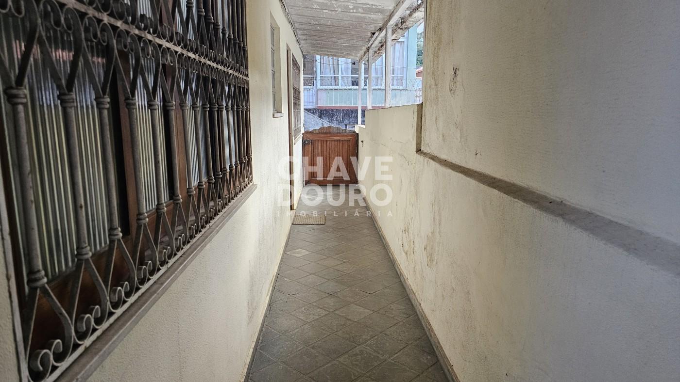 Casa à venda com 2 quartos, 56m² - Foto 16