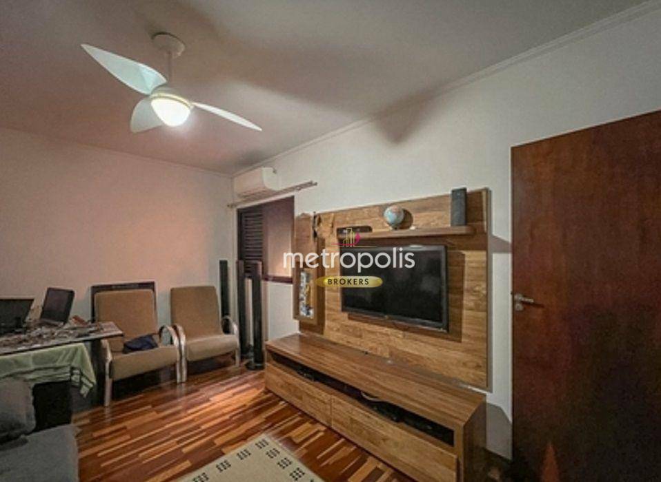 Casa à venda com 4 quartos, 240m² - Foto 15