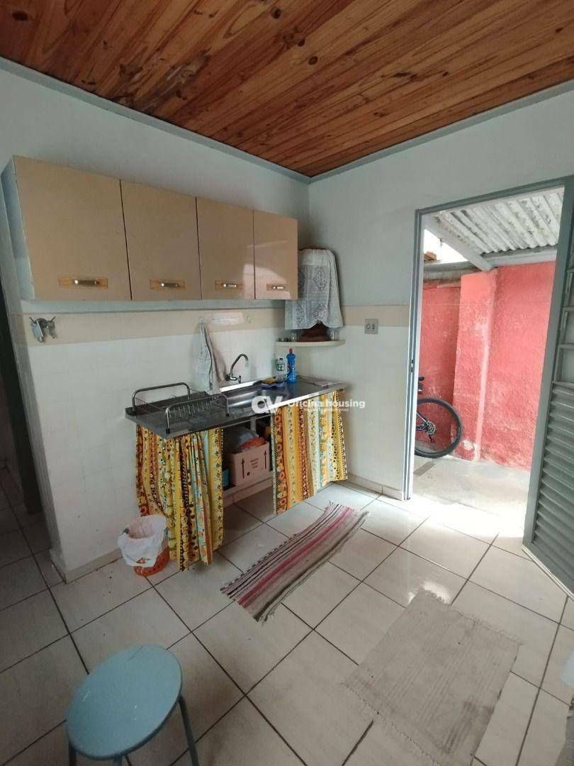 Casa à venda com 4 quartos, 108m² - Foto 7
