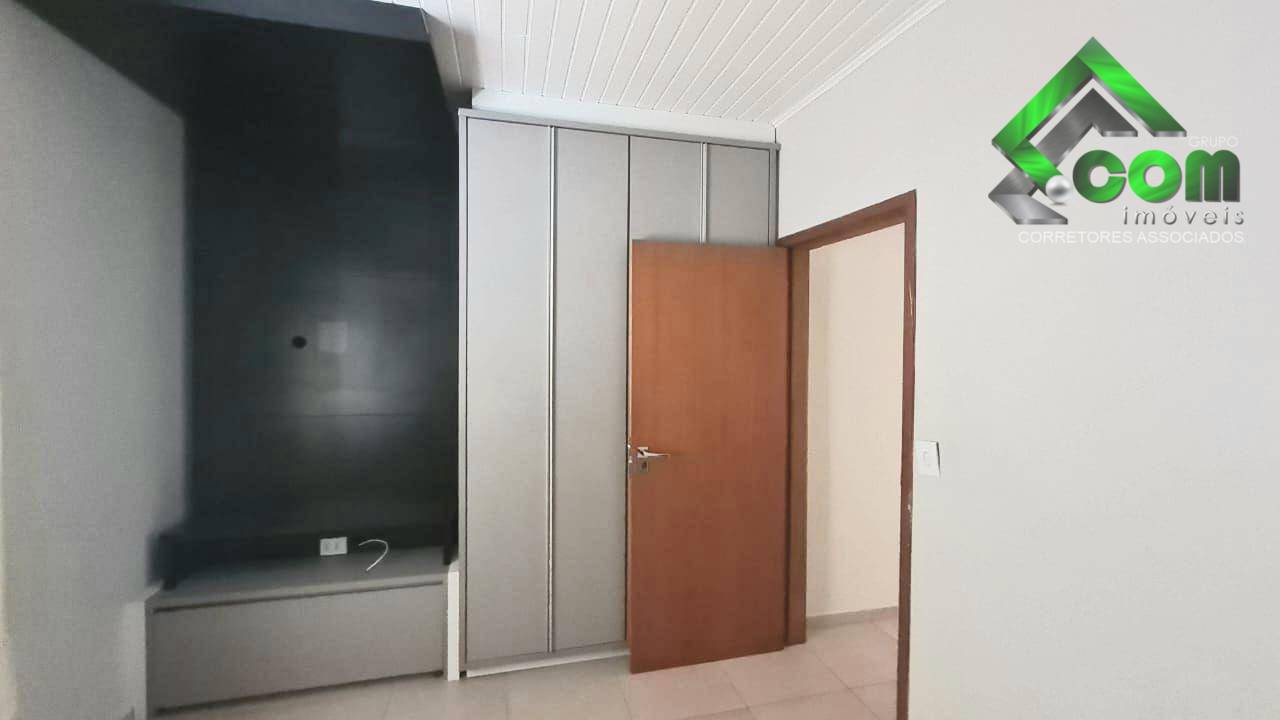 Casa à venda com 3 quartos, 156m² - Foto 11