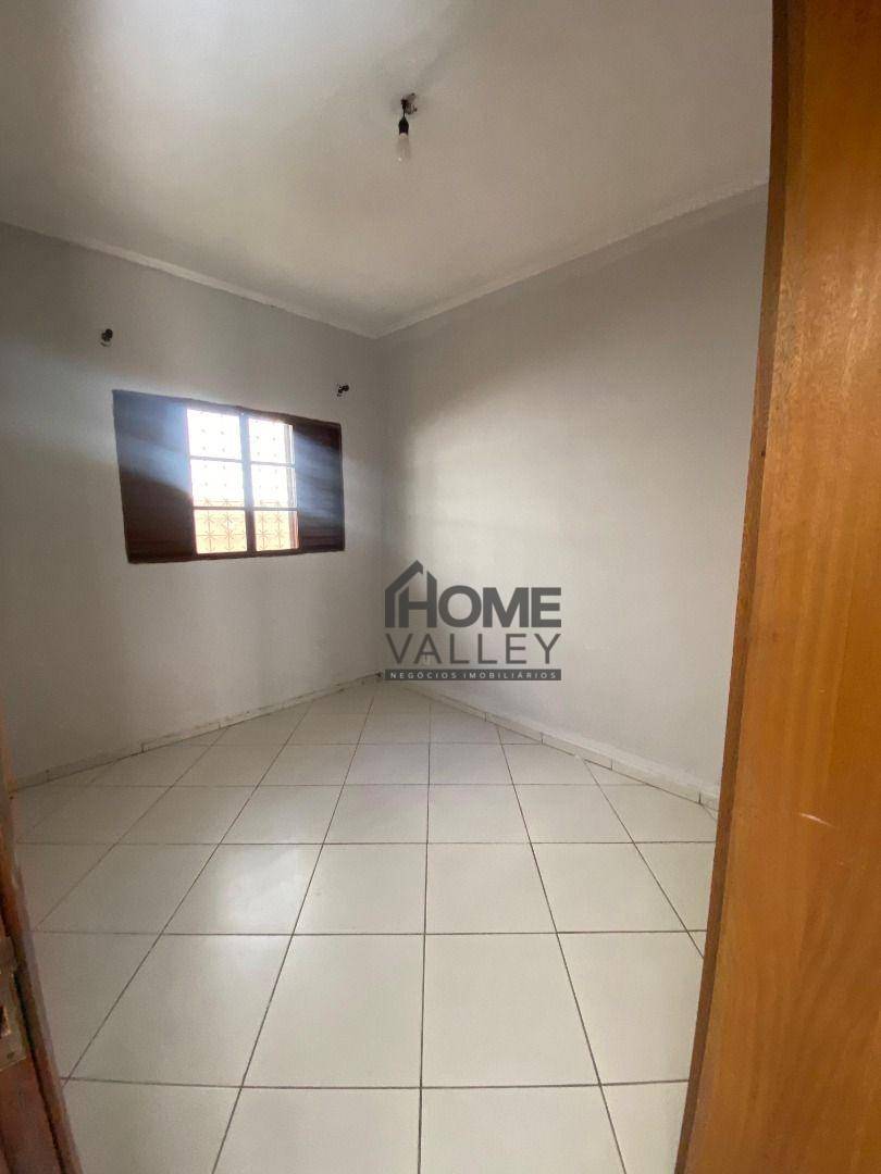 Casa à venda e aluguel com 4 quartos, 172m² - Foto 13