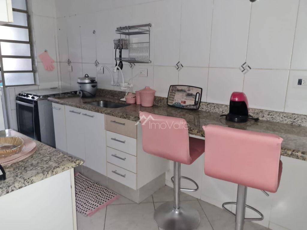 Apartamento à venda com 2 quartos, 63m² - Foto 4