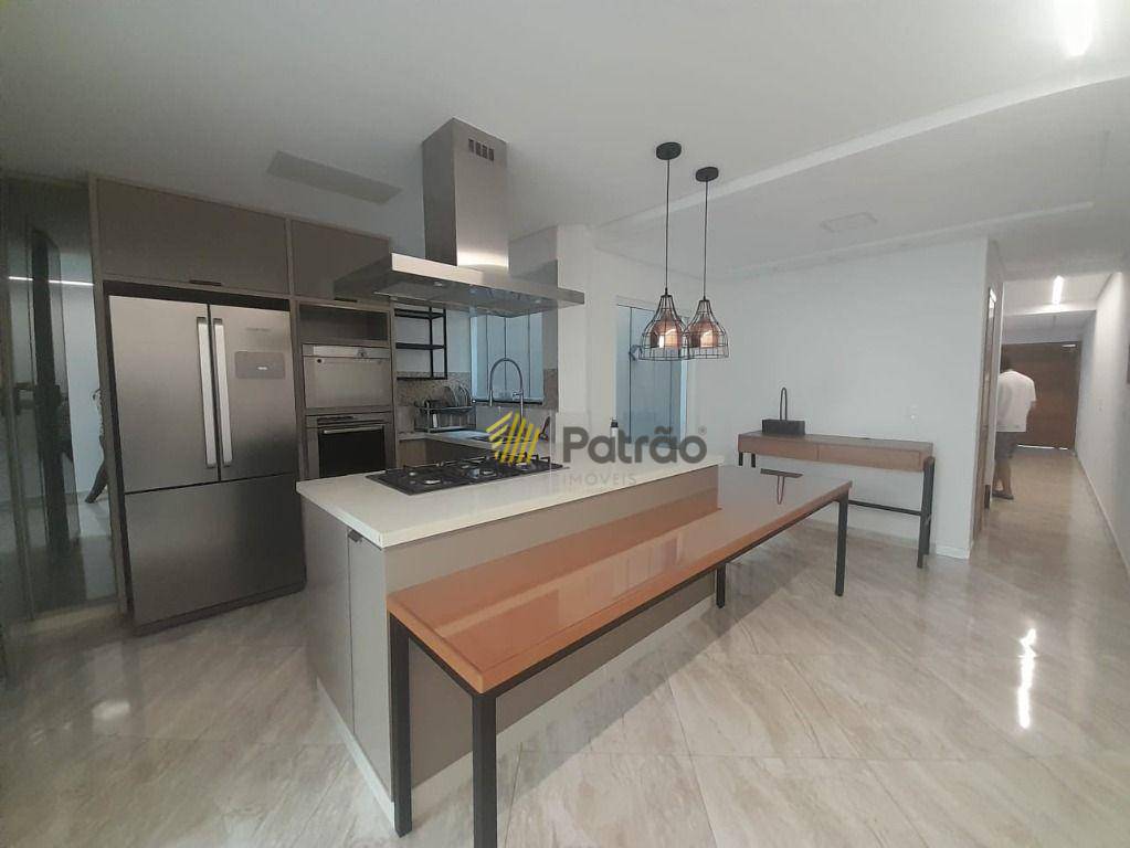 Sobrado à venda com 3 quartos, 245m² - Foto 55