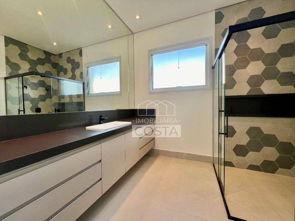 Casa de Condomínio à venda com 4 quartos, 600m² - Foto 45