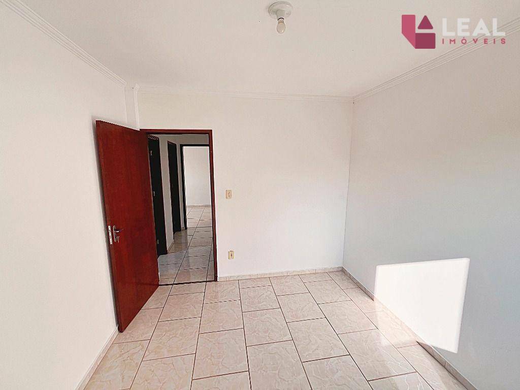 Apartamento à venda com 3 quartos, 90m² - Foto 12