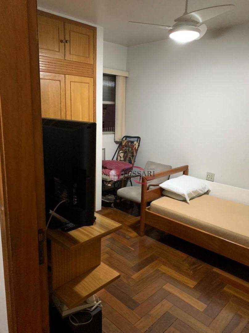 Apartamento à venda com 3 quartos, 140m² - Foto 16