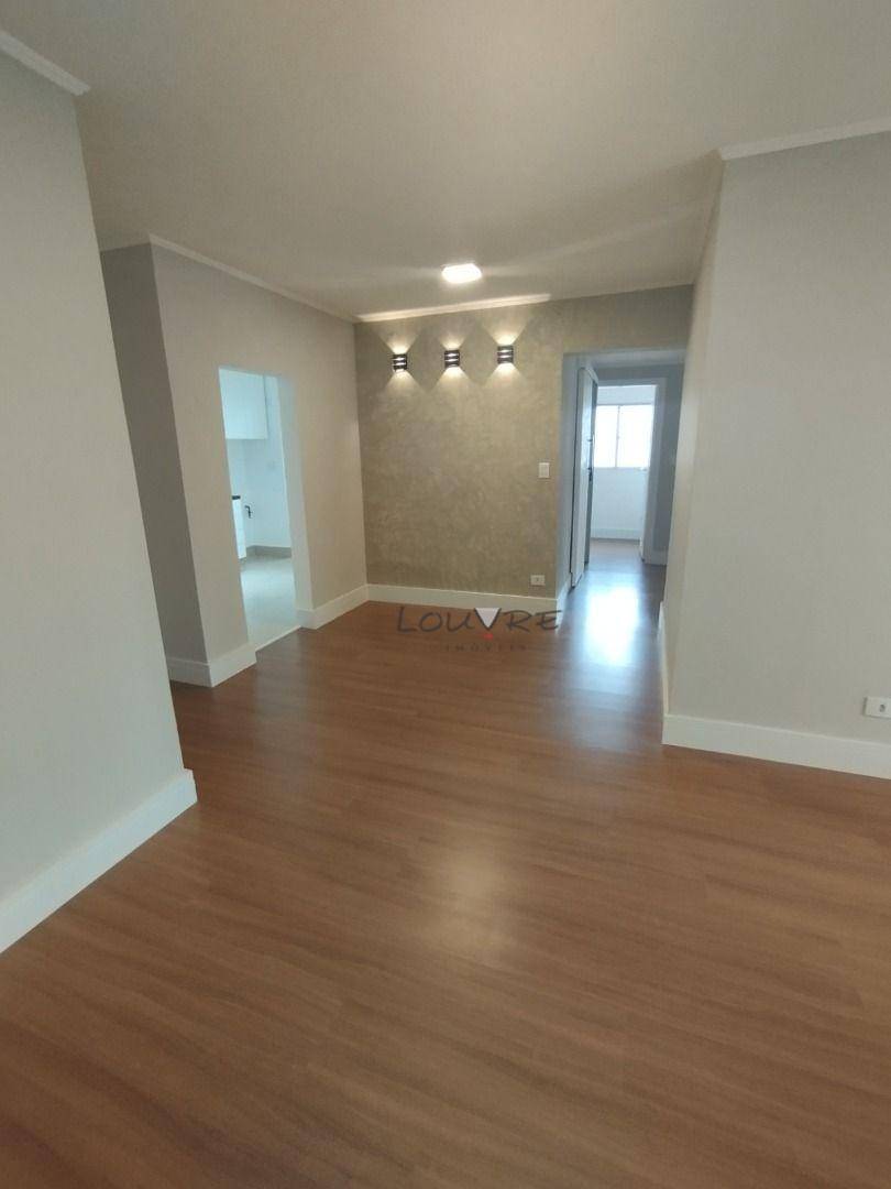 Apartamento à venda com 3 quartos, 84m² - Foto 2