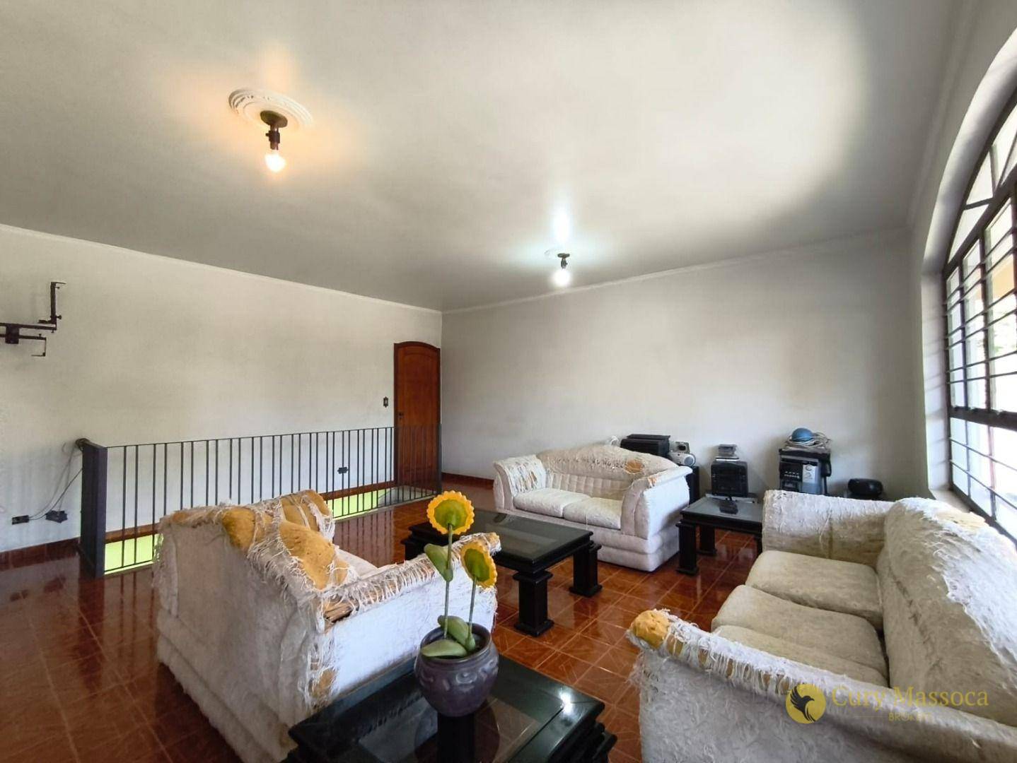 Casa, 3 quartos, 339 m² - Foto 1