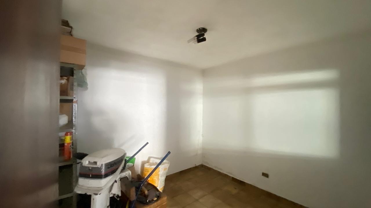 Casa para alugar com 4 quartos, 437m² - Foto 4