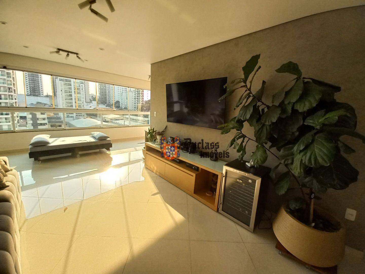 Apartamento à venda com 3 quartos, 150m² - Foto 8